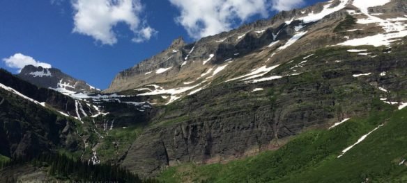 photos of Grinnell Lake in Glacier National Park, one of the locations included in the free national park entry days for 2018.